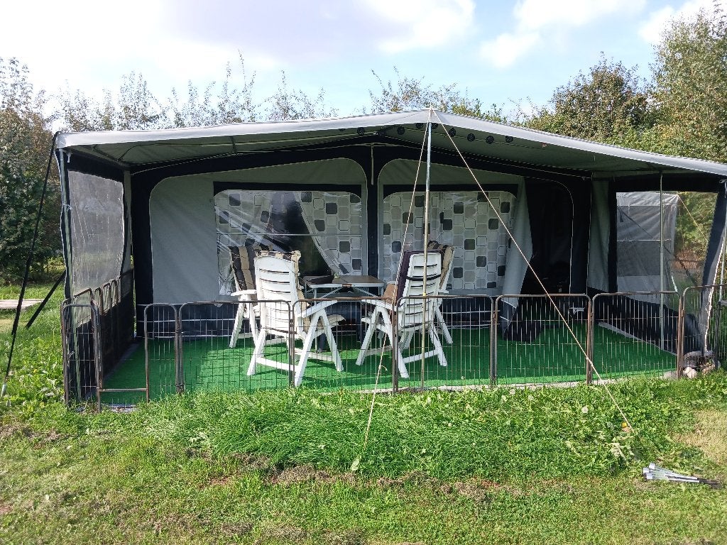 Eriba Nova 531 A, Caravans en Kamperen, Rondzit, Particulier, Dwarsbed, Eriba