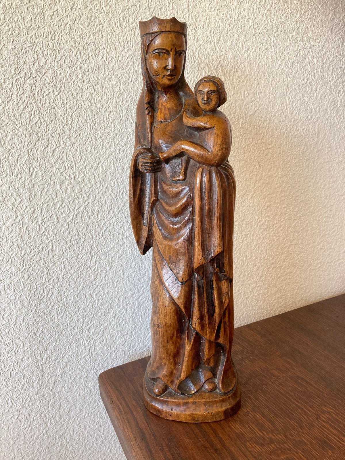 Romaans Gotisch Houtsnijwerk: Maria met Kind, Antiek en Kunst, Houtsnijwerk, Ophalen of Verzenden, Handgemaakt, 20 - 50 cm
