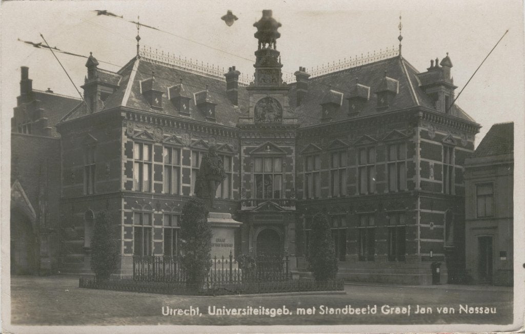 Utrecht  Universiteit met Standbeeld   1914, Verzenden, Voor 1920, Gelopen, Utrecht