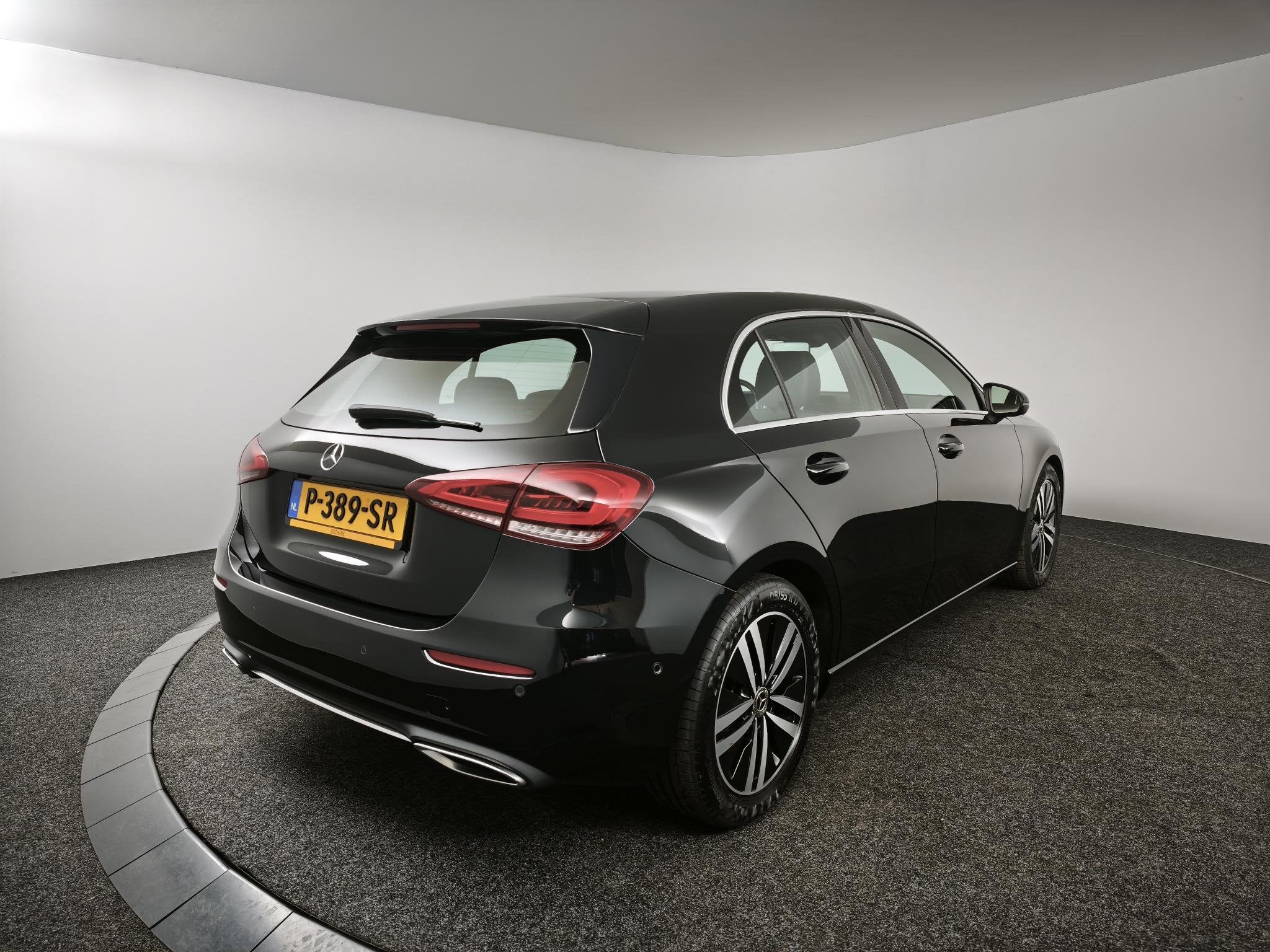 Mercedes-Benz A-klasse 180 Luxury Line | Trekhaak | Stoelver, Auto's, 136 pk, Gebruikt, 4 cilinders, Met garantie (alle)