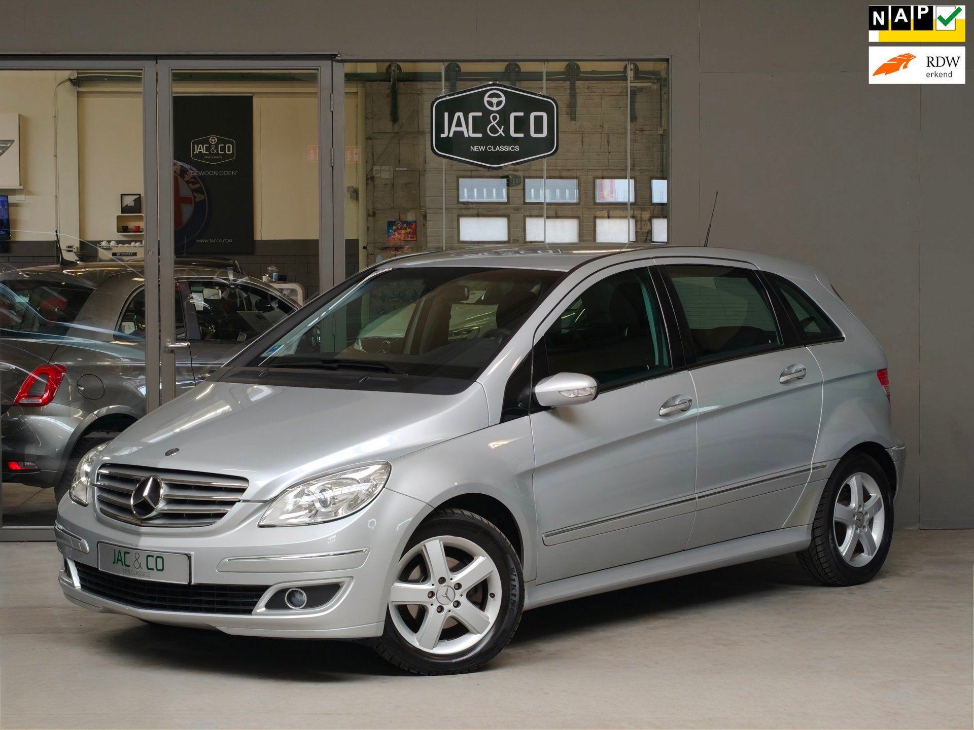 Mercedes-Benz B-klasse 170 Avantgarde, Auto's, Voorwielaandrijving, Dealer onderhouden, Gebruikt, Zwart