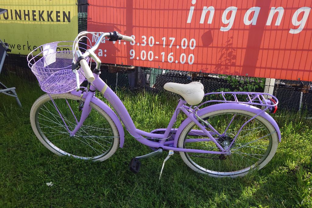 Mooie lila paarse damesfiets met mandje, Fietsen en Brommers, Fietsen | Dames | Damesfietsen, -, -, Versnellingen, Nieuw