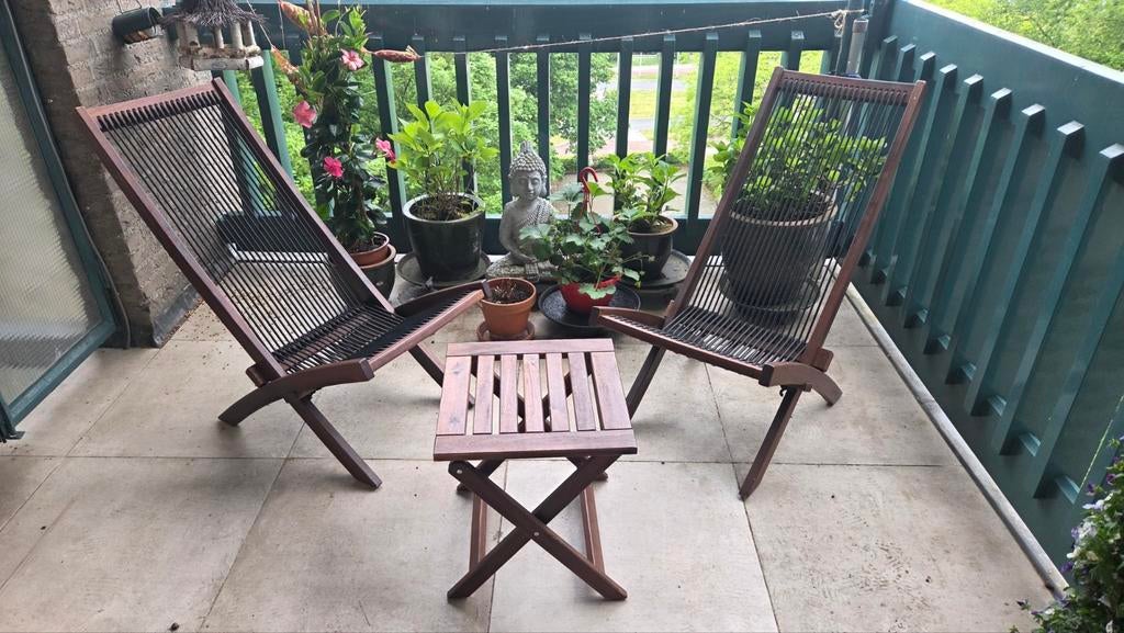 Brommō tuinstoelen (2x) van Ikea met bijzettafeltje., Ophalen of Verzenden, Hout, Inklapbaar
