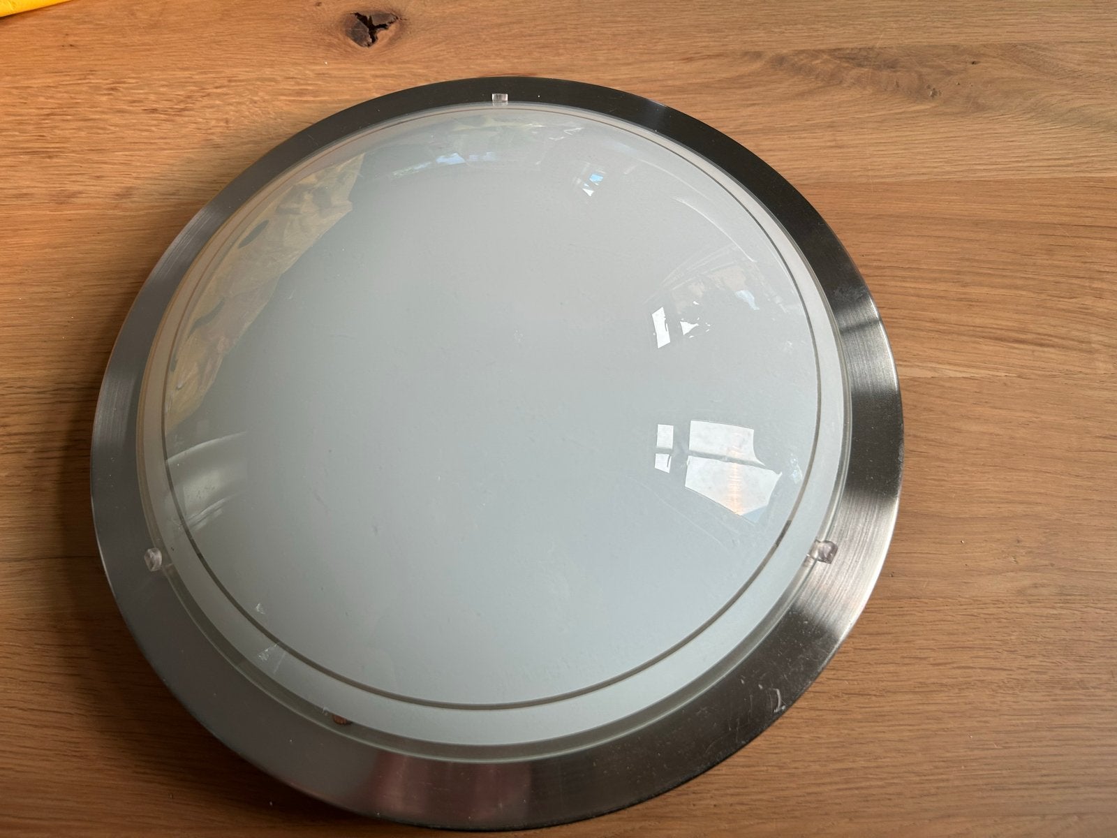 Plafonnière chroomkleur met wit glas, Gebruikt, Ophalen of Verzenden, Glas, Wit