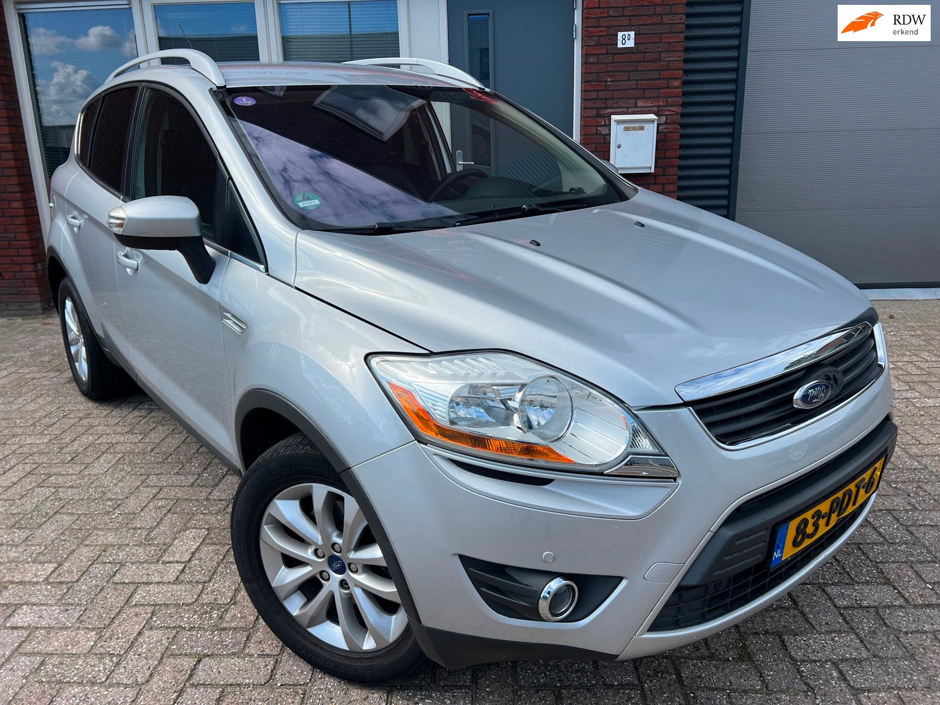 Ford Kuga 2.5 20V Titanium / Navi / PDC / Carplay / Stoelver