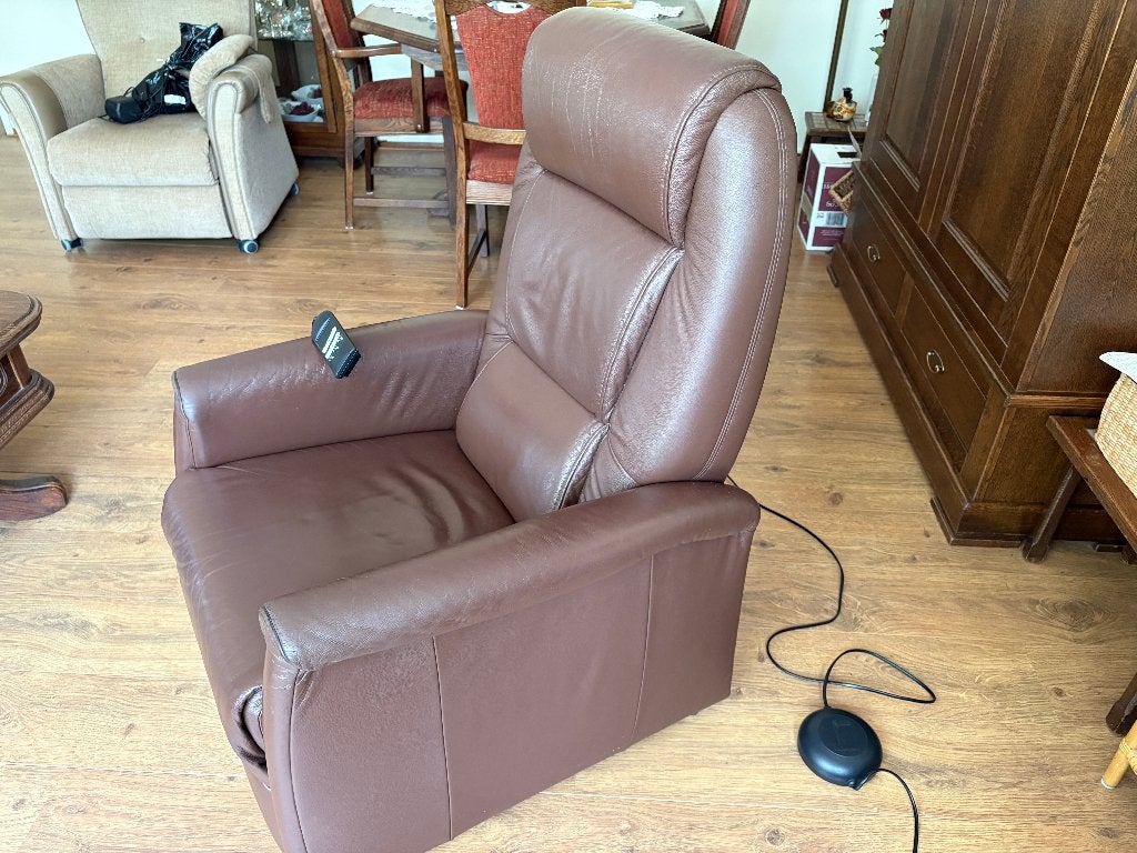 Leren relaxfauteuil in goede staat, Ophalen, Gebruikt, 50 tot 75 cm, Leer