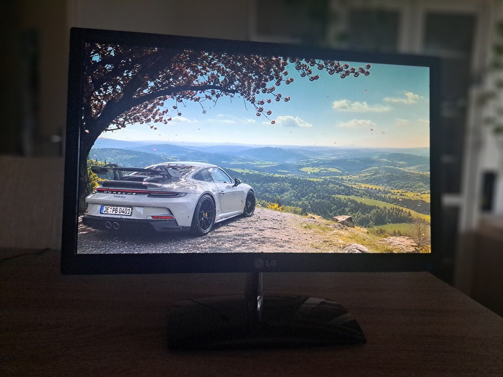 LG Flatron E2351 23 inch Full HD Monitor, Gebruikt, Kantelbaar, Ophalen of Verzenden, LG