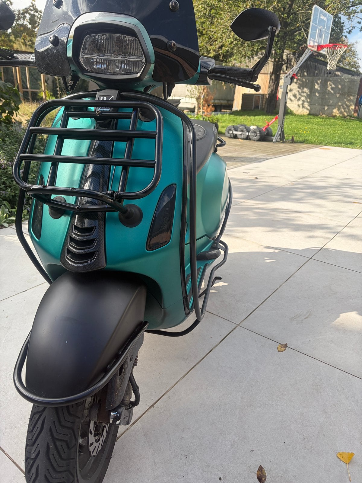 Vespa sprint Custom, Fietsen en Brommers, Ophalen, Zo goed als nieuw, Benzine, Overige modellen
