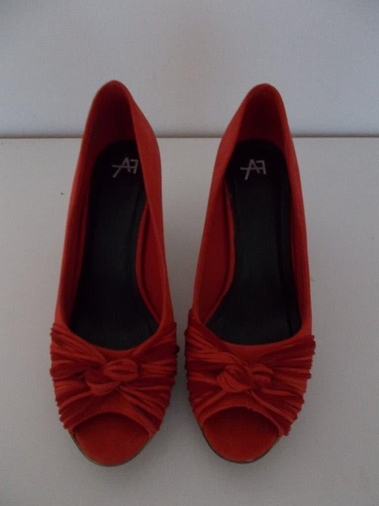 Mooie luxe rode Damespumps ( maat 38 ), Ophalen of Verzenden, Zo goed als nieuw, Rood, Pumps