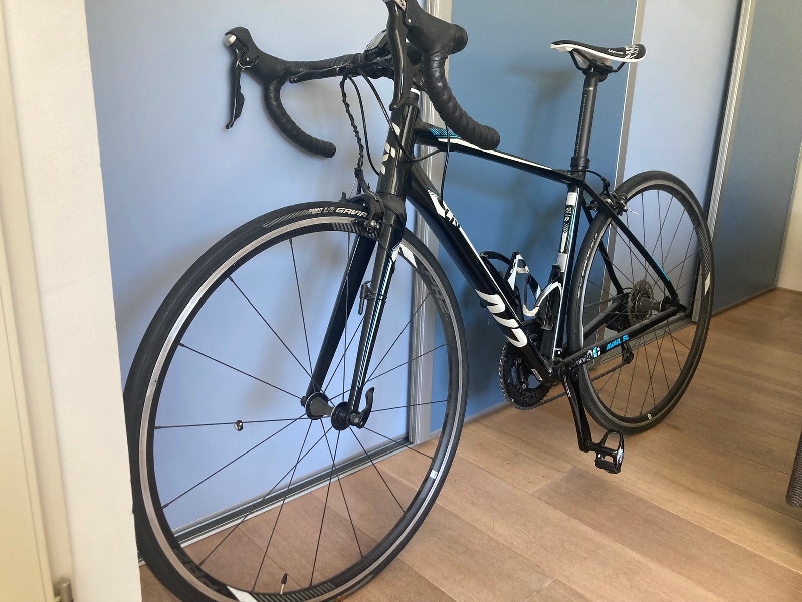 Liv avail SL - voor lengte 1.65-1.70cm, Ophalen, Velgrem, Aluminium, Zo goed als nieuw