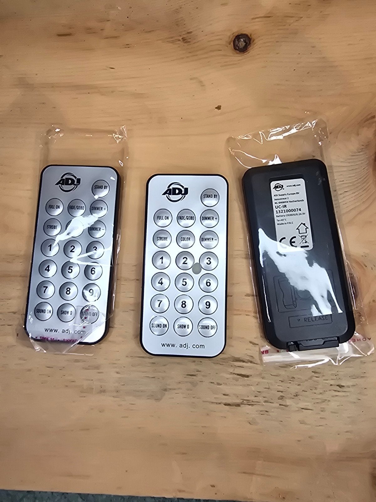 ADJ UC-IR Afstandsbediening voor Lichteffecten (3 stuks), Ophalen of Verzenden, Nieuw, Origineel