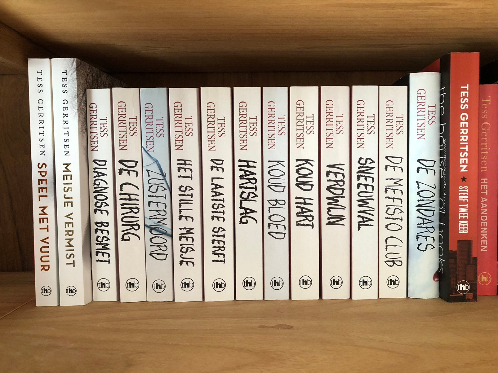 16 boeken van Tess Gerritsen, Ophalen of Verzenden, Zo goed als nieuw, Overige