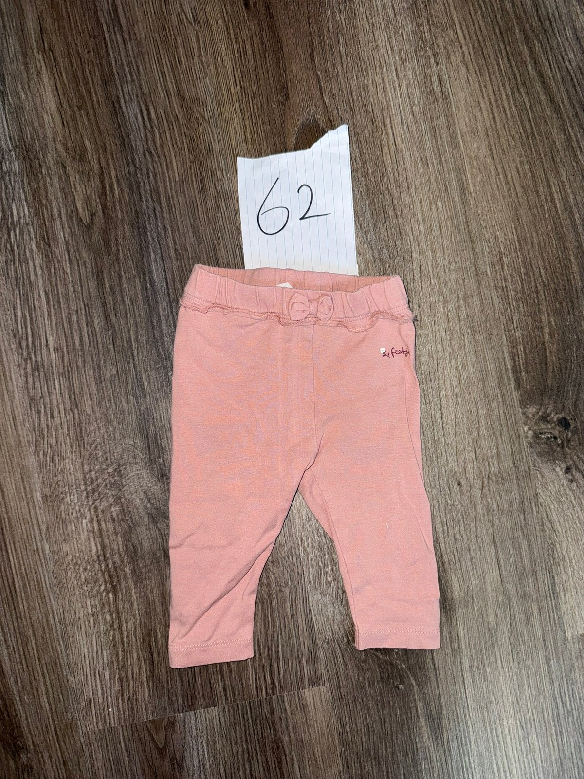 Feetje broekje • maat 62, Ophalen of Verzenden, Zo goed als nieuw, Meisje, Broekje
