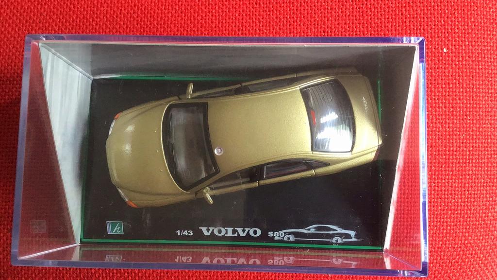 VOLVO S 80+ VERPAKKING+ VITRINE NIEUW HONGWELL GEHEEL NIEUW, Ophalen of Verzenden, Nieuw, Auto, Overige merken