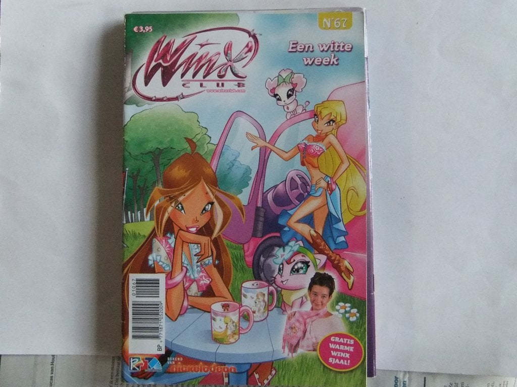 Winx club magazines nr 67-68-69-70-71en 72, Eén stripboek, Verzenden, Gelezen