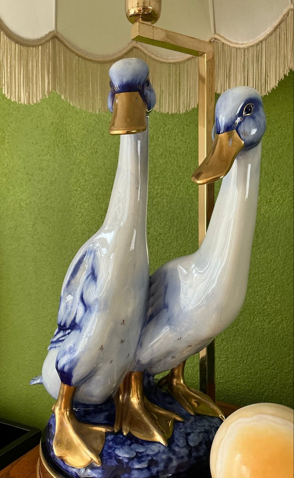 Vintage tafellamp met eendenbeeld en franjekap, Ophalen