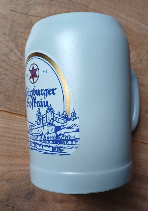 Würzburger Hofbräu Bierpul 0,5 L – nieuw-keramiek-bierstein, Ophalen of Verzenden, Nieuw, Pul(len), Overige merken