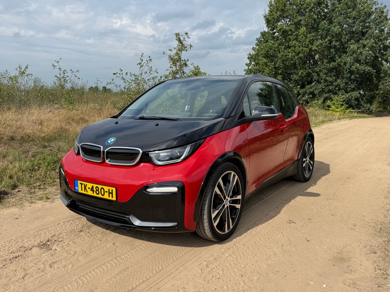 BMW i3s 184pk (94 Ah) Aut 2018 Rood/zwart, Automaat, 50 €/maand, 4 stoelen, 1240 kg