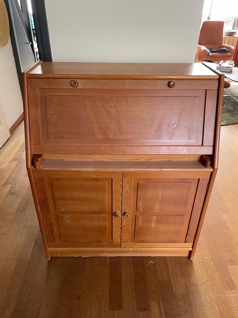 Grenen bureau met uitschuifbaar werkblad, Ophalen, Opbergruimte, Gebruikt, Hout