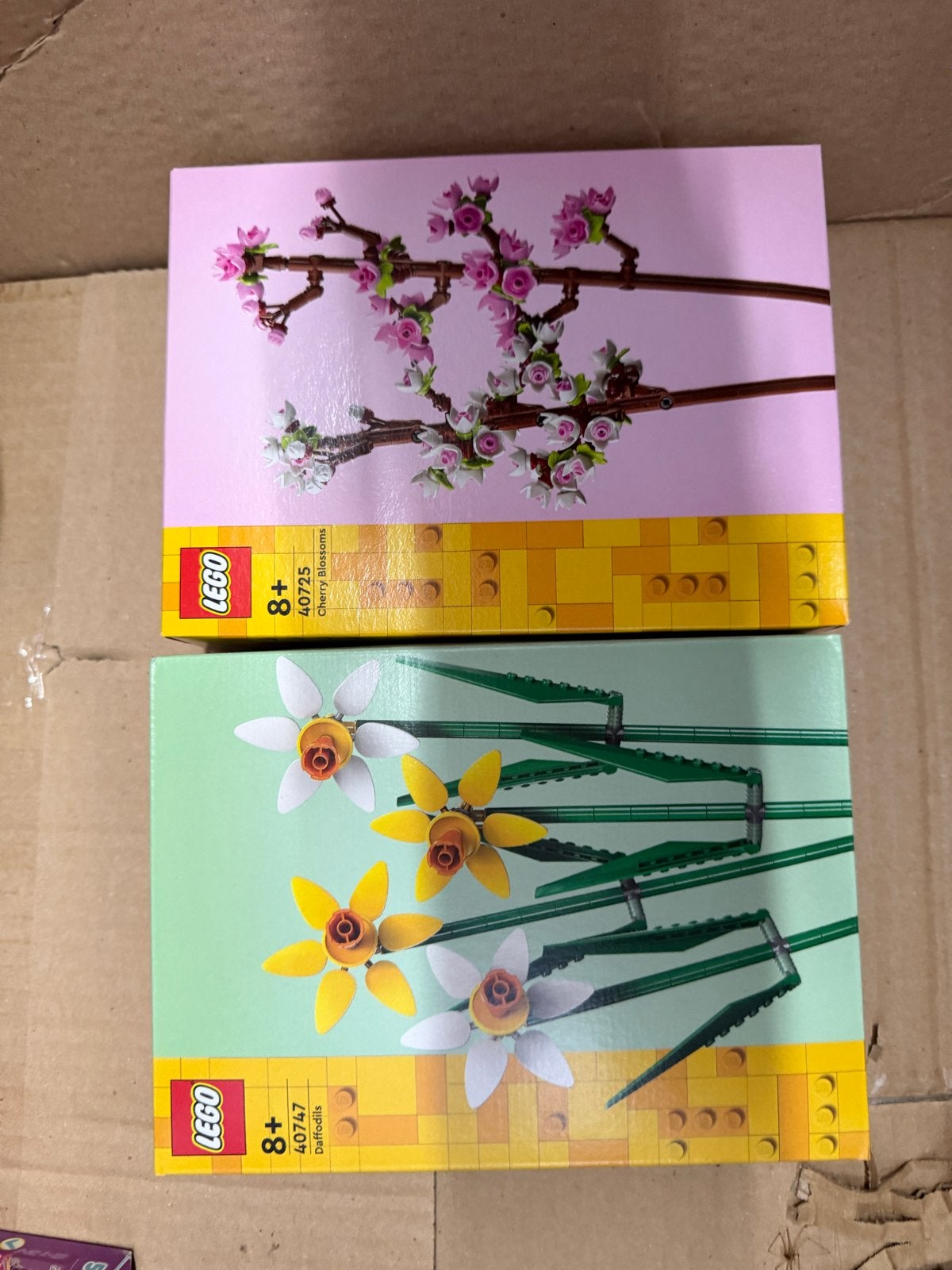 LEGO Botanische Collectie: Kersenbloesem & Narcissen, Kinderen en Baby's, Speelgoed | Duplo en Lego, Overige thema's, Lego, Nieuw