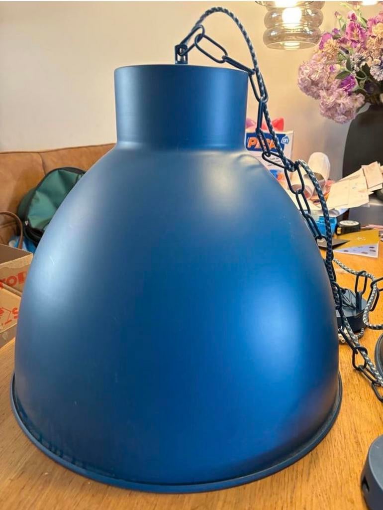2 stoere industriële hanglampen petrol blauw, Ophalen, Gebruikt, Metaal, 50 tot 75 cm