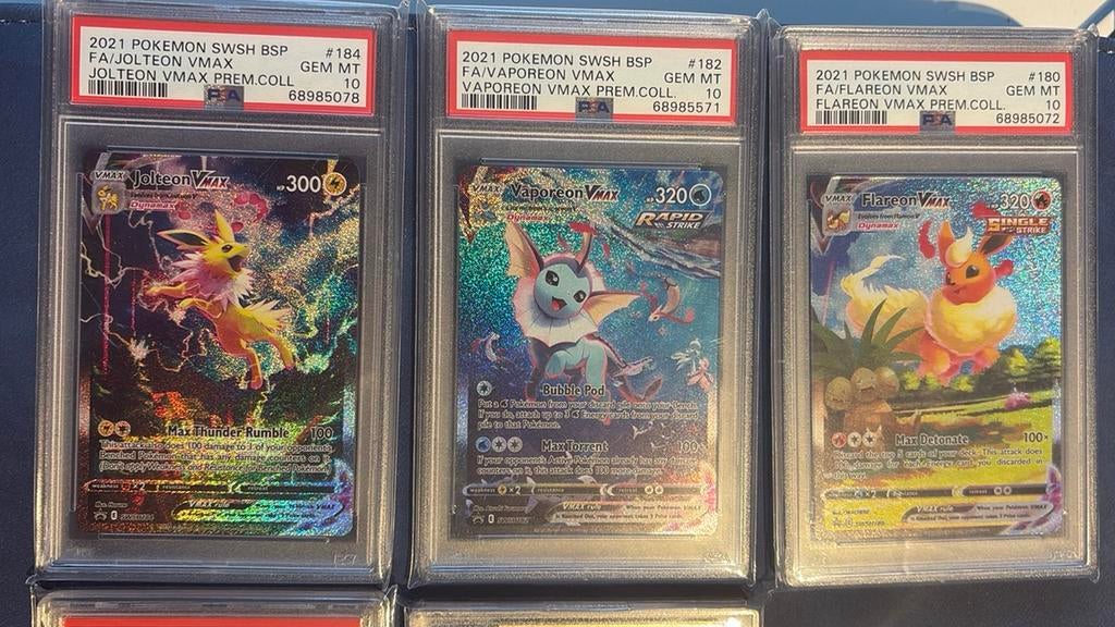 Vaporeon, Flareon & Jolteon Vmax Psa 10 set!, Ophalen of Verzenden, Nieuw, Meerdere kaarten