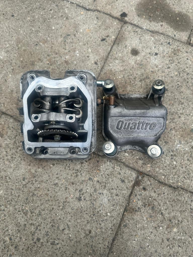 Piaggio 4t 4v Cilinderkop, Fietsen en Brommers, Ophalen of Verzenden, Gebruikt, Overige typen, Piaggio