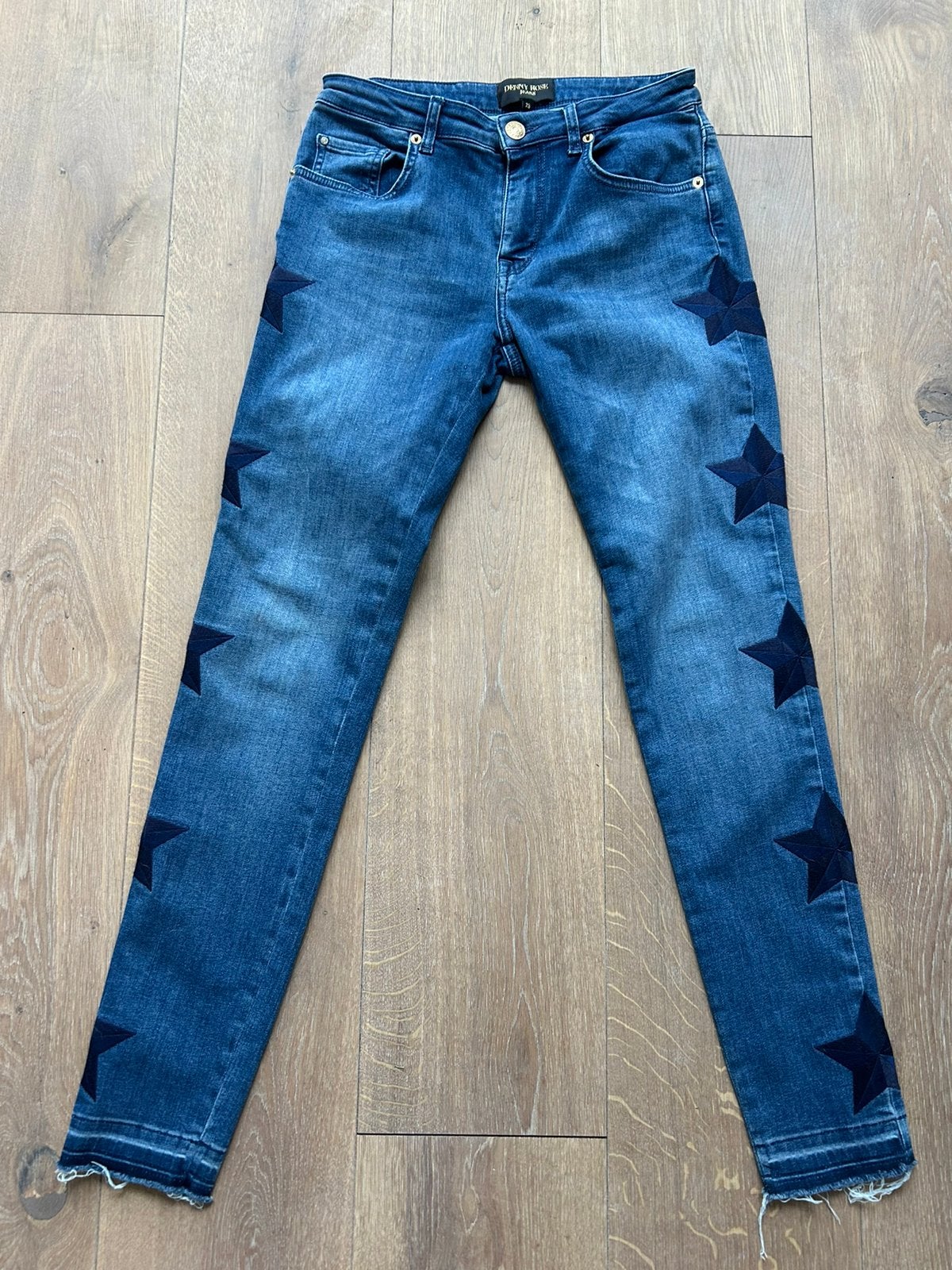 DENNY ROSE jeans met sterren zijkant pijp mt 38