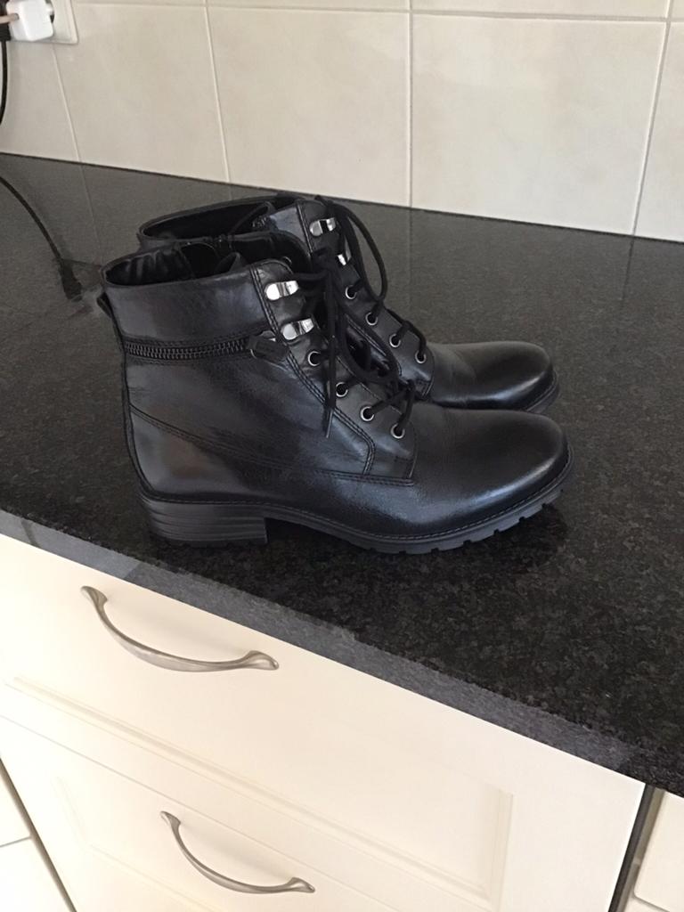 Mooie boots van het merk Hush Puppies in maat 40, Ophalen of Verzenden, Nieuw, Zwart