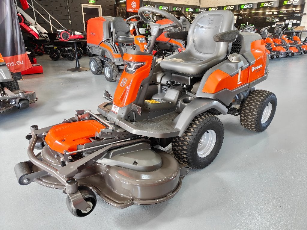 Husqvarna R420TsX AWD 122cm Stuurbekrachtiging zitmaaier, Gebruikt, Ophalen of Verzenden, Elektrische starter, 120 cm of meer