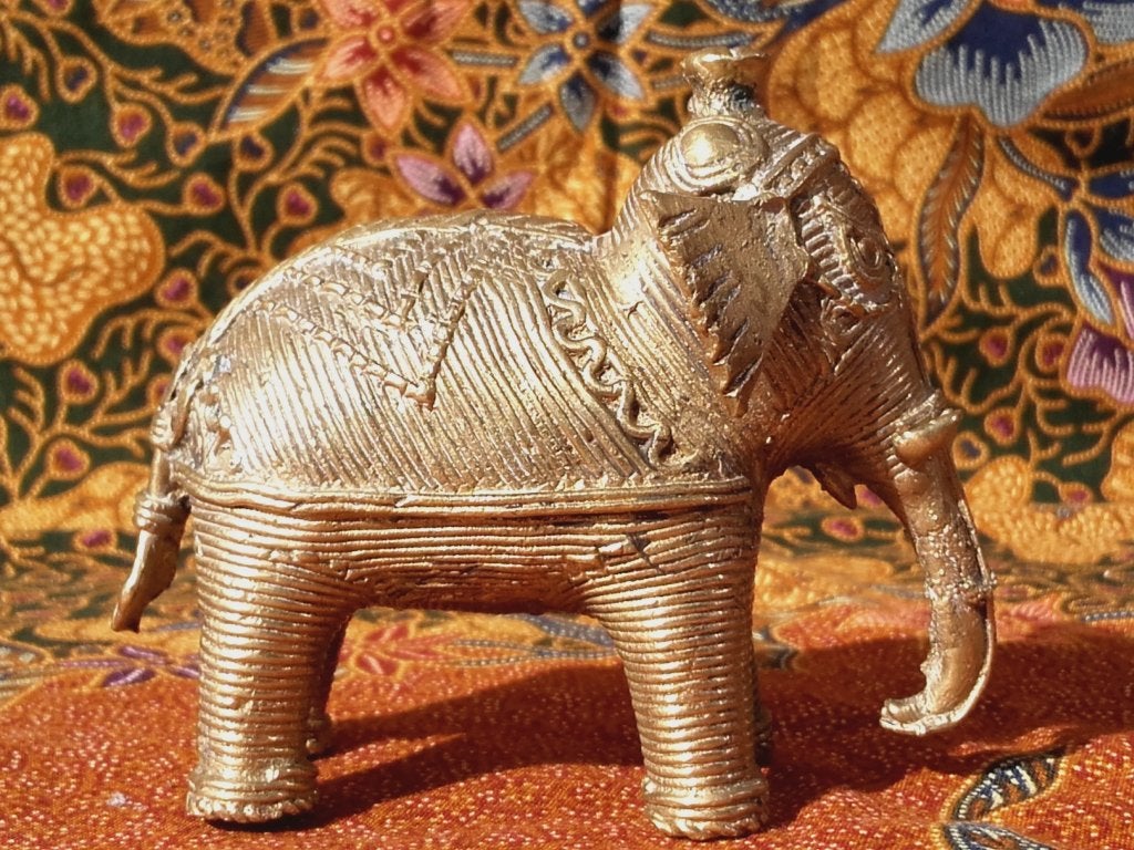 Mooi antiek brons beeldje uit India van een olifant 8,8 cm., Antiek en Kunst, Handgemaakt, India, Ophalen of Verzenden, Brons