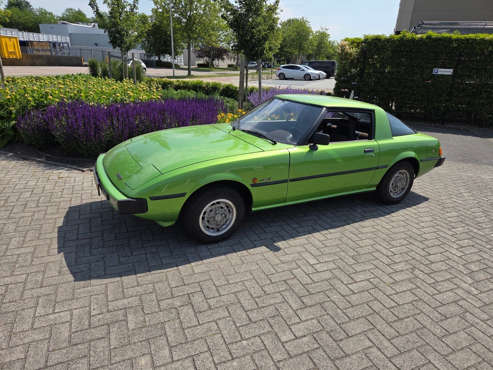 Mazda RX-7 1.1 1979 Apk 27-6-28!  €9500,--, Auto's, Achterwielaandrijving, 1146 cc, Origineel Nederlands, Bruin