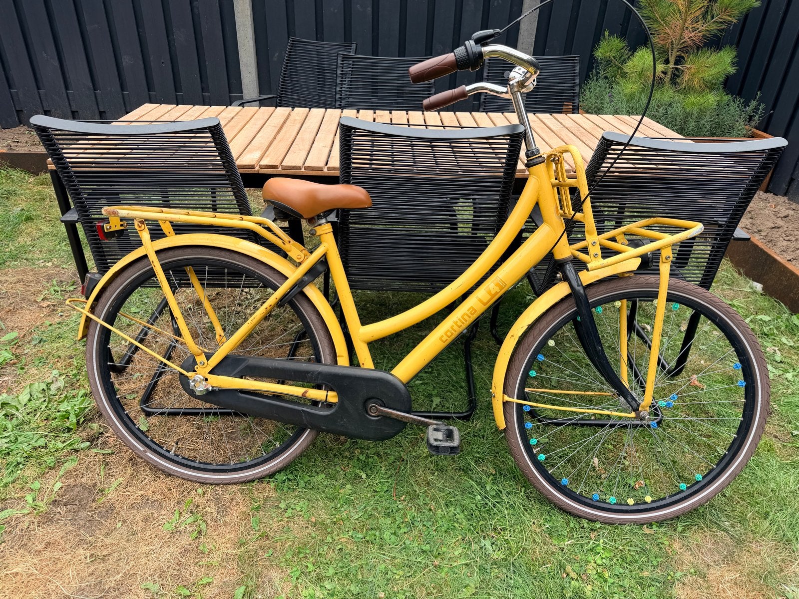 Kinderfietsen 24 inch, gele Cortina en rode Popal, Fietsen en Brommers, Ophalen, Terugtraprem, Versnellingen, Gebruikt