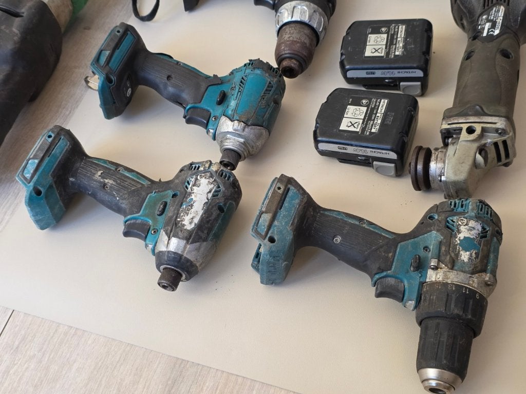 Foto 23 van :Partij Elektrisch Gereedschap(Makita & Hitachi)Opknappers