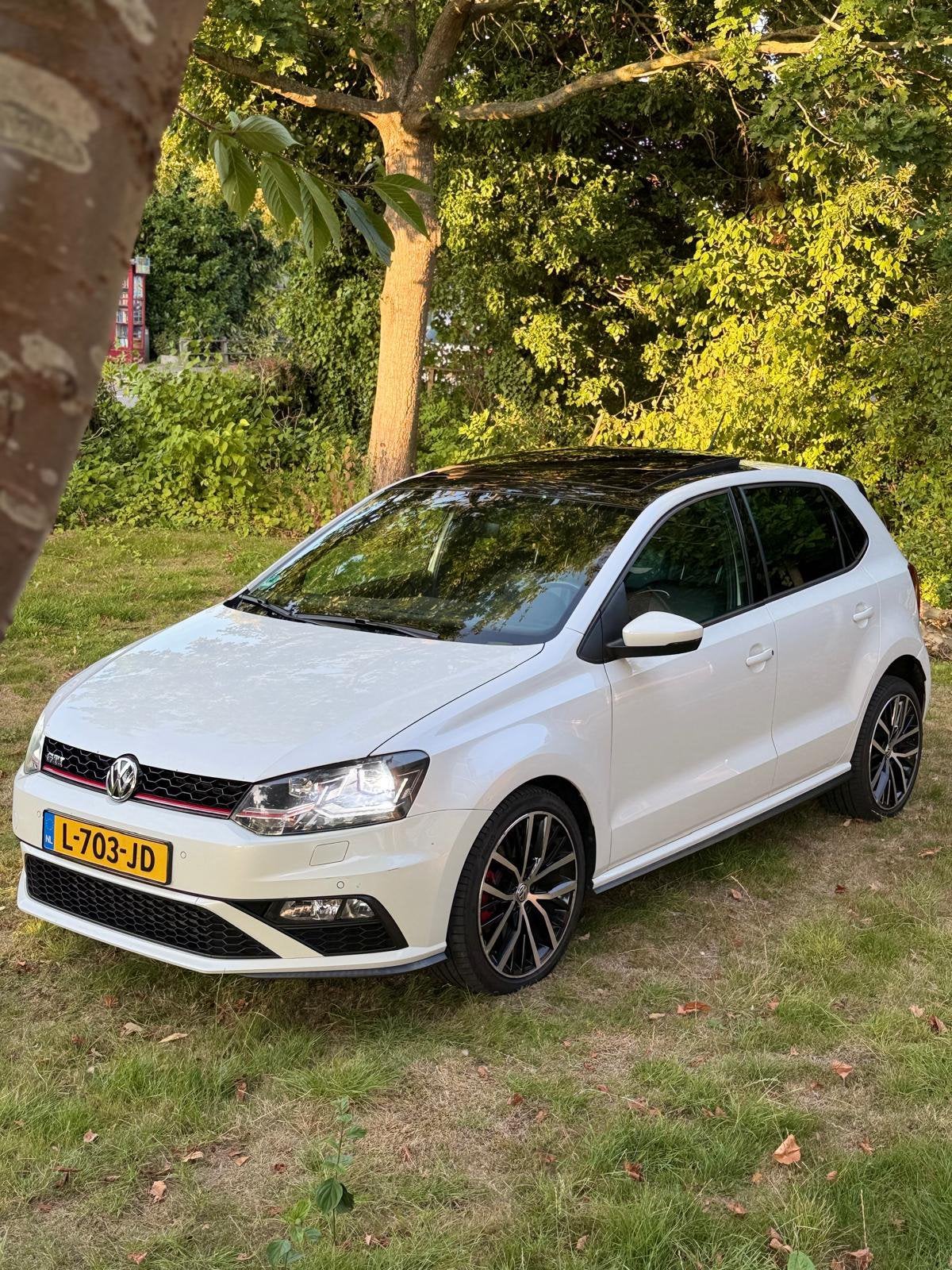 Volkswagen Polo 1.8 TSI 141KW BMT GTI 2015 Wit, Auto's, Zwart, LED verlichting, Wit, 1180 kg