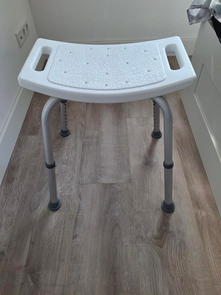 Douche stoel voor ouderen., Ophalen