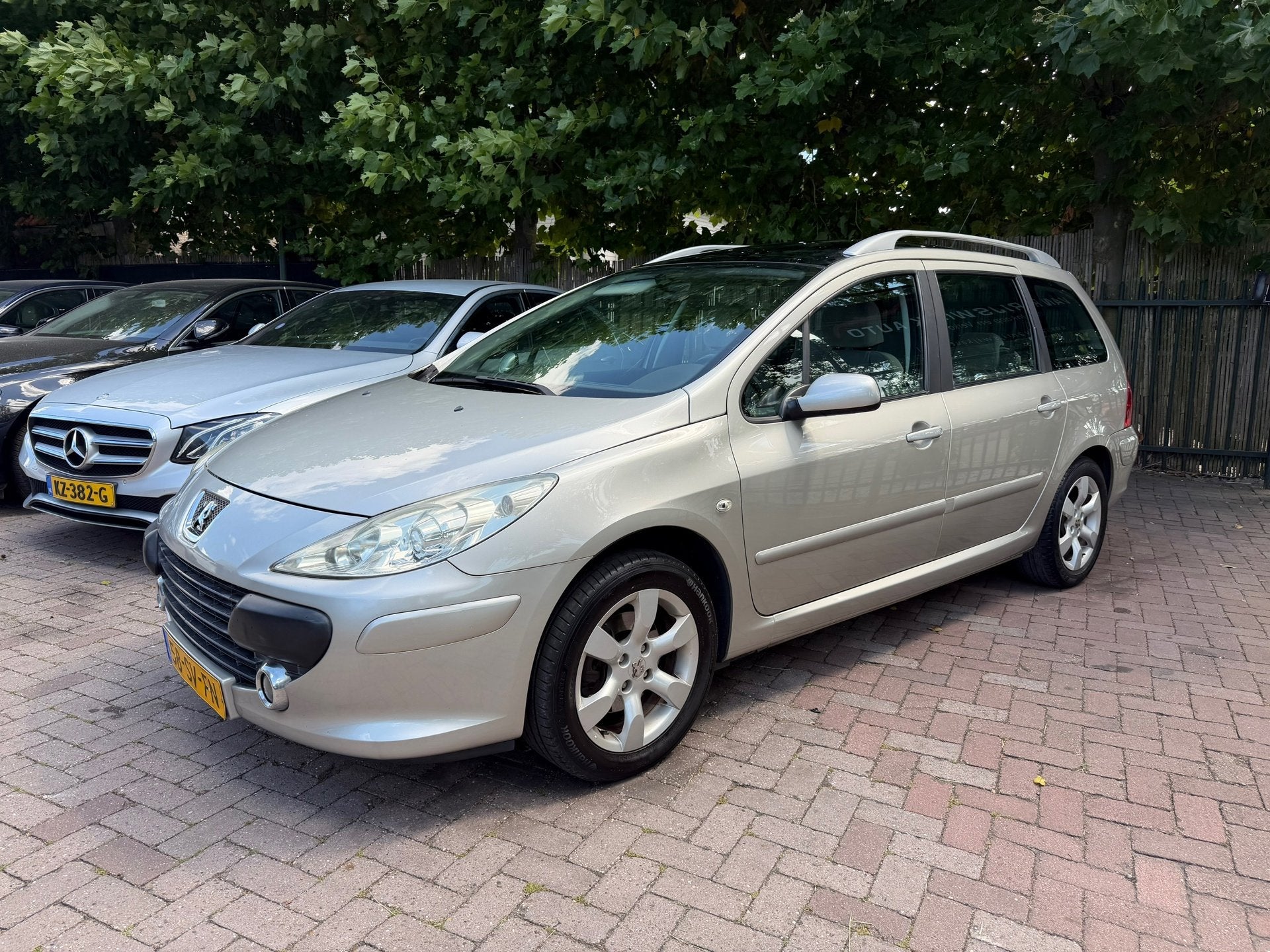 Peugeot 307 SW 2.0-16V Pack|Airco|Clima|Cruise|APK 05-2027|, Gebruikt, 4 cilinders, 7 stoelen, Origineel Nederlands