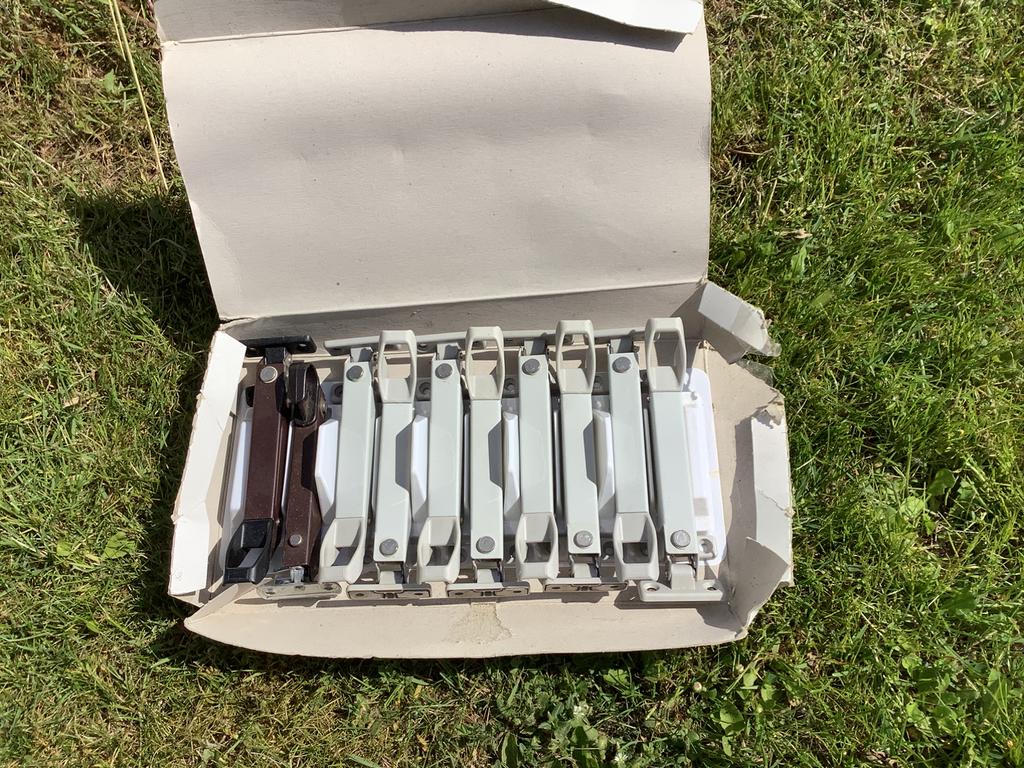 Te koop: 14 raamboompjes, Ophalen