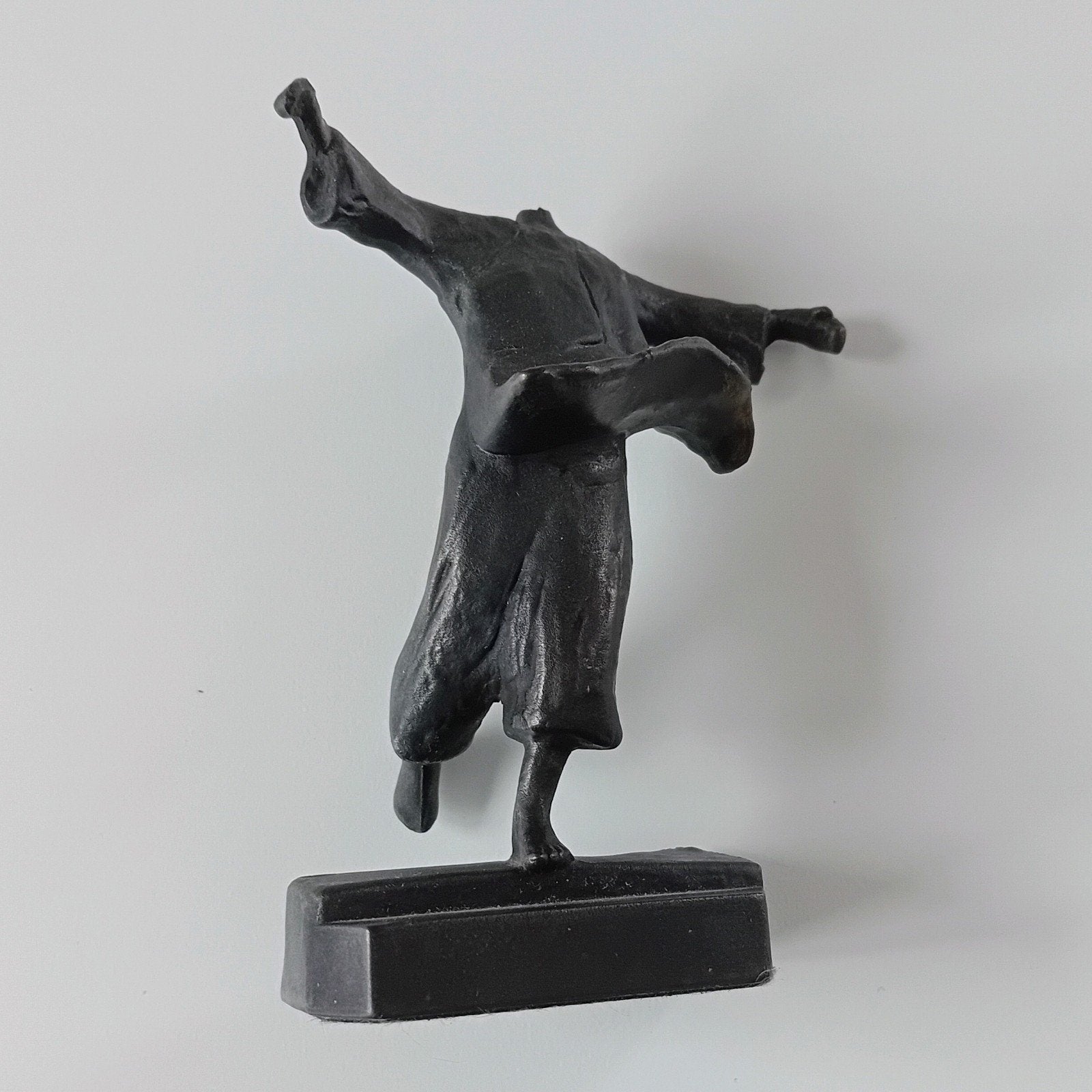 Dansend meisje, Artihove, brons, bronzen beeldje, Verzamelen, Beelden en Beeldjes, Ophalen of Verzenden, Mens