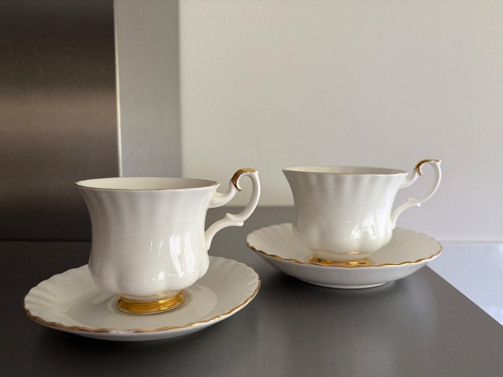 Royal Albert kopjes, Huis en Inrichting, Keuken | Servies, Ophalen of Verzenden, Zo goed als nieuw, Overige stijlen, Kop(pen) en/of Schotel(s)