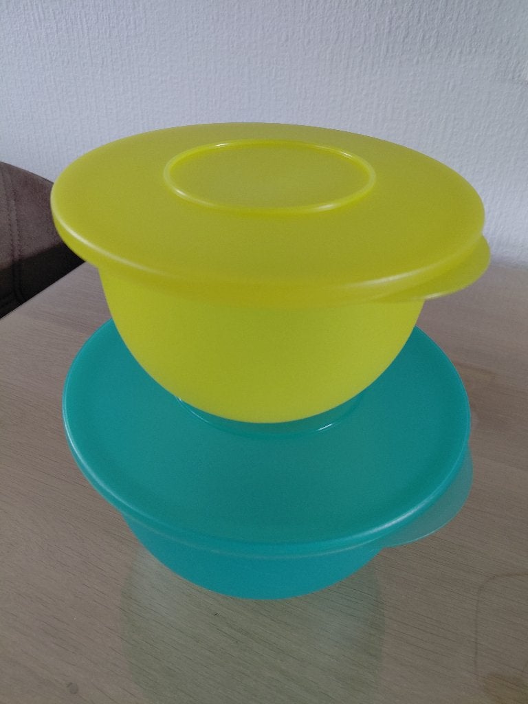 Tupperware 2 ruimtekommen, Huis en Inrichting, Ophalen of Verzenden, Zo goed als nieuw, 2500 ml, Bak of Kom