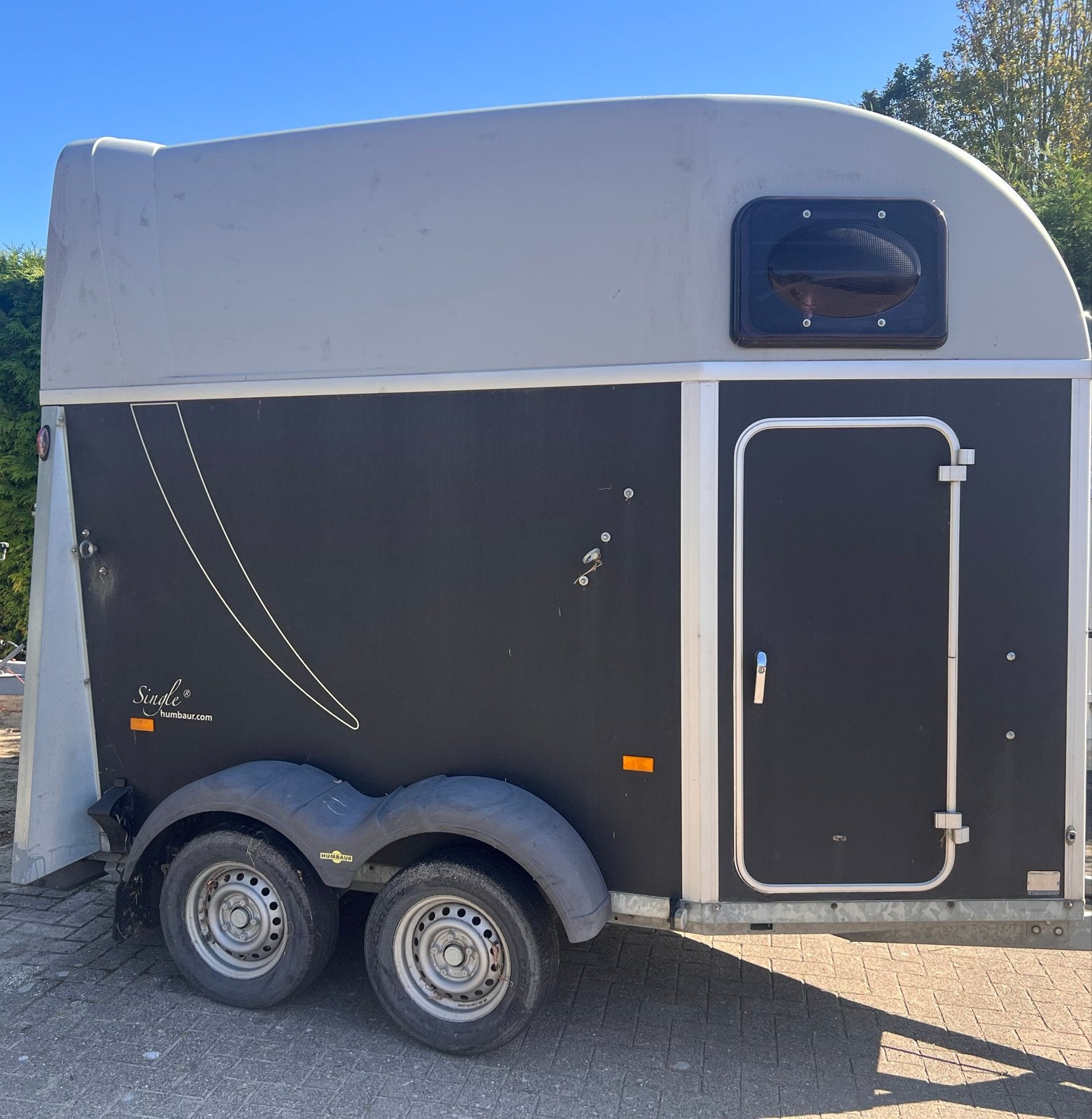 Humbaur Single (2016) – Alu Bodem! (Opknapper), Dieren en Toebehoren, Paarden en Pony's | Trailers en Aanhangwagens, Ophalen, Gebruikt