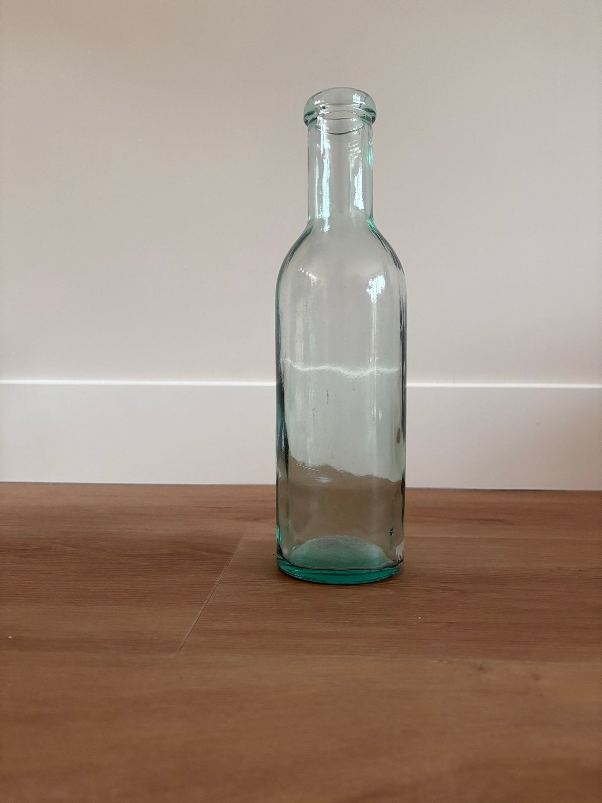 Vintage fles van dik glas met bolle onderkant, Antiek en Kunst, Ophalen of Verzenden