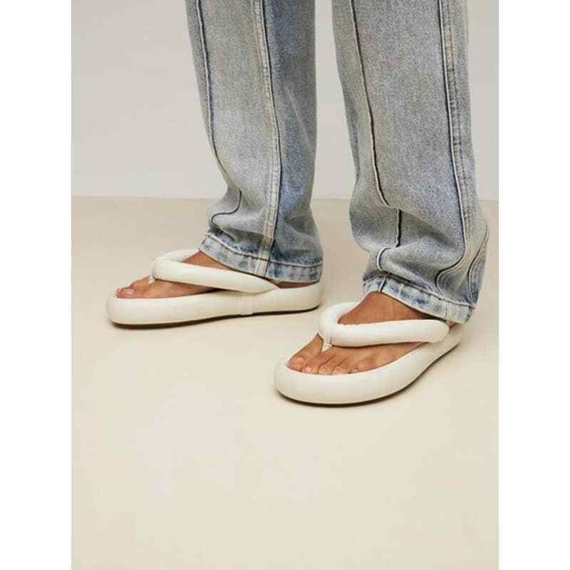 ISABEL MARANT Wit leer slippers flip flops  Maat 37, Kleding | Dames, Schoenen, Wit, Ophalen of Verzenden, Zo goed als nieuw, Slippers