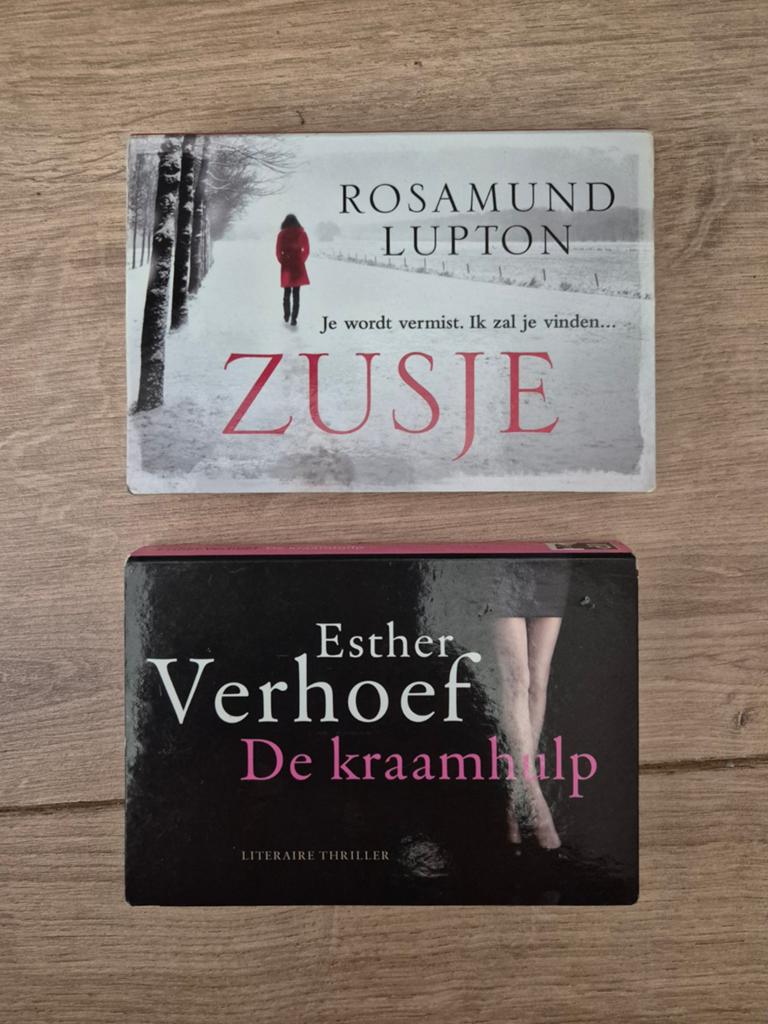 2 dwarsliggers: 'De kraamhulp' en 'Zusje', Ophalen of Verzenden, Zo goed als nieuw