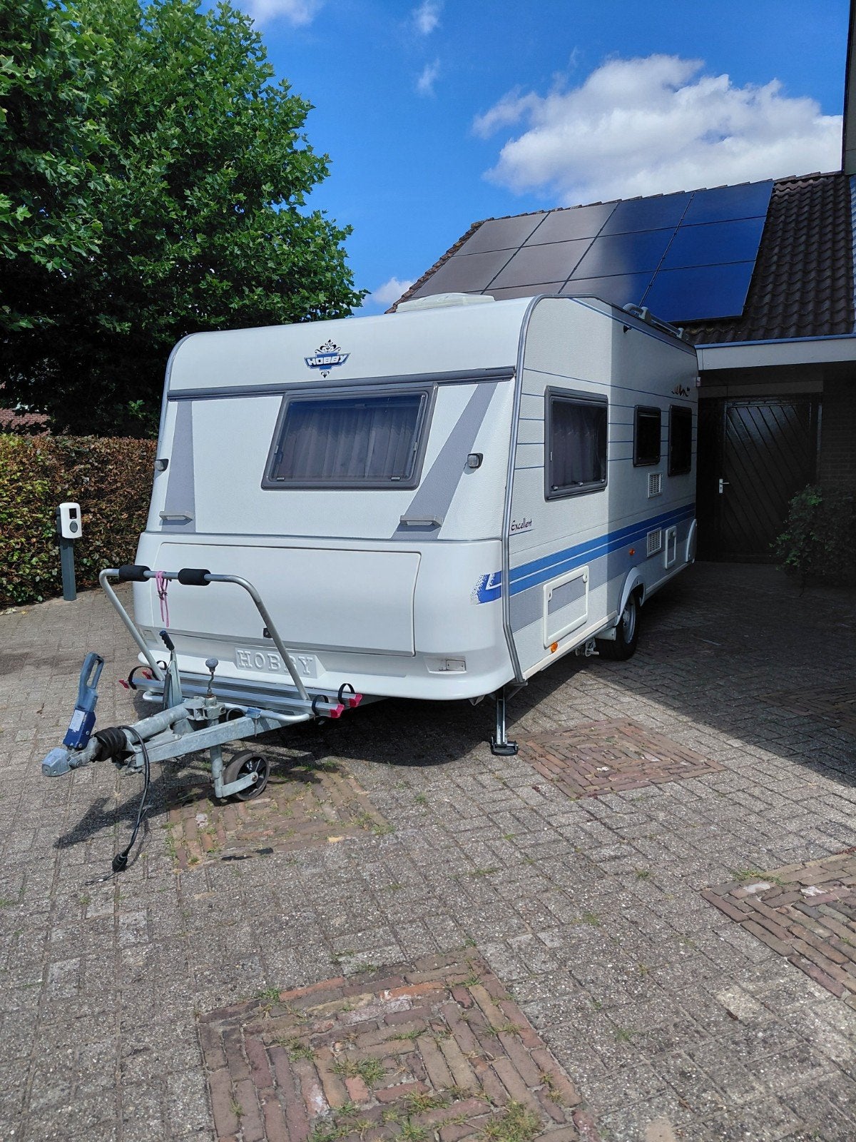 Hobby Excellent Easy 460 UFe - Nette caravan uit 2001, Vast bed, Rondzit, Hobby, 750 - 1000 kg