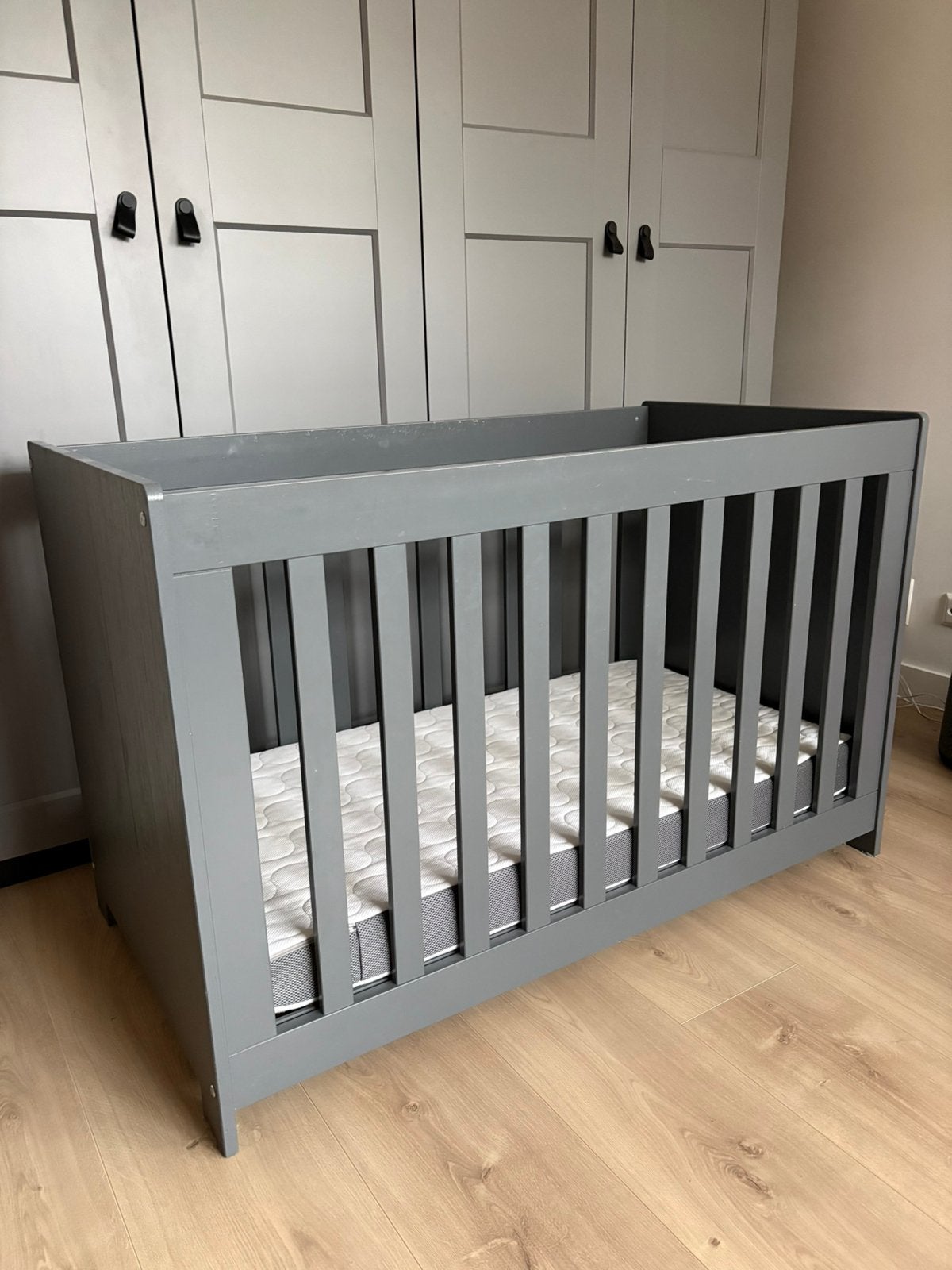 Woood New Life Ledikant 60x120 Cm Geborsteld Grey, Ophalen, Zo goed als nieuw, Ledikant