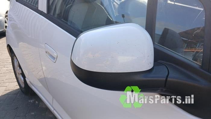Buitenspiegel rechts van een Chevrolet Spark, Gebruikt, -, Ophalen of Verzenden, -