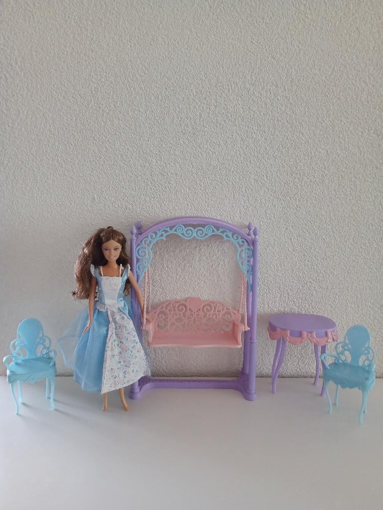 Van BARBIE als de Prinses en de Bedelaar (Tea Party) - ERIKA, Verzamelen, Poppen, Ophalen of Verzenden, Gebruikt, Pop