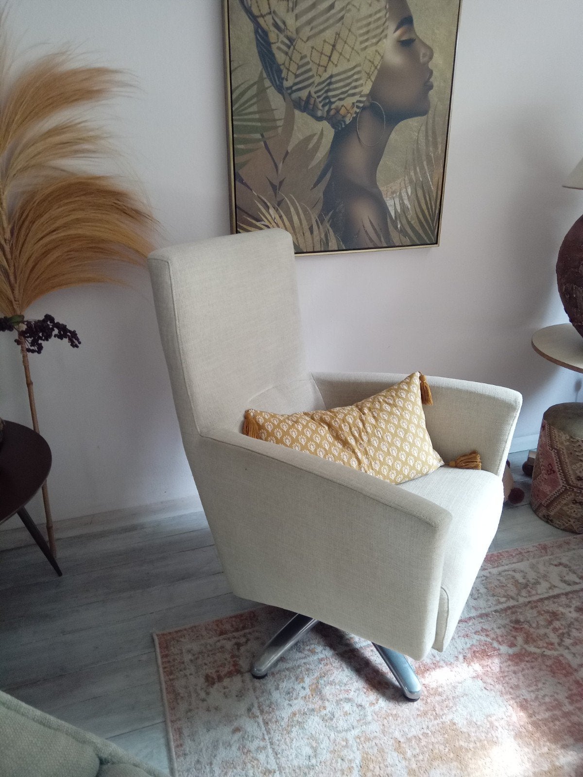 Elegante draaibare fauteuil van Montèl, Huis en Inrichting, Ophalen, Minder dan 75 cm, Stof, 50 tot 75 cm